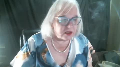 Sissy Diane online show from January 1, 2025, 12:33 am