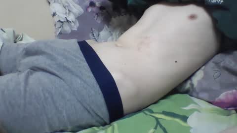 skinnycuteb0y online show from January 5, 2025, 8:28 pm