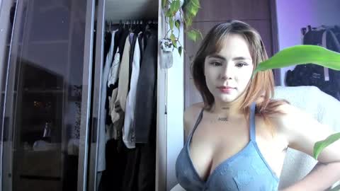 soff_honey online show from February 2, 2025, 6:49 am