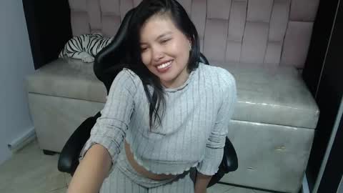 sofi_salomon_b online show from December 26, 2024, 12:51 pm