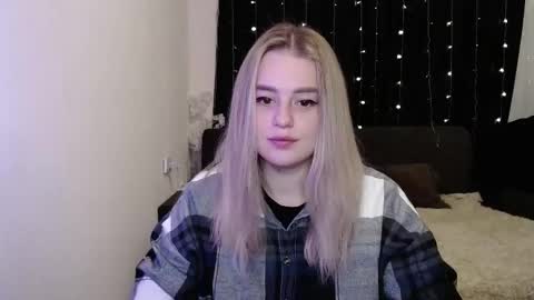 sofia_rosemary online show from December 4, 2024, 11:41 am