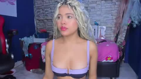 sofiacastillo01 online show from December 26, 2024, 12:41 pm