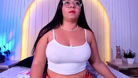 Sofii Lopezz online show from January 18, 2025, 2:48 am