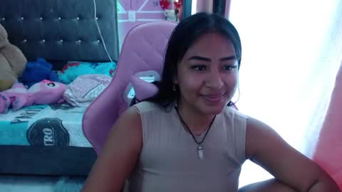 sofia Dreams online show from January 8, 2025, 7:49 pm