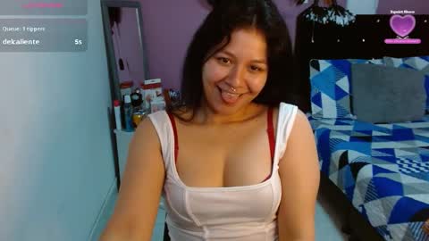 sonialatin69 online show from December 9, 2024, 3:17 pm