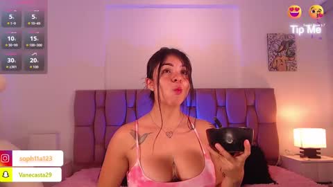 Sophia Carson online show from January 9, 2025, 1:36 am