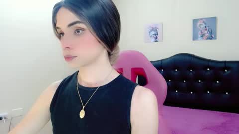 sophie_miaa online show from December 1, 2024, 11:43 am