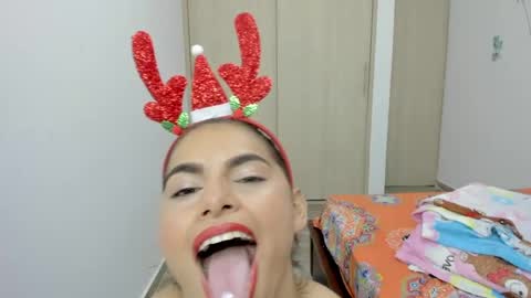 Sophie Raven online show from December 9, 2024, 11:14 pm