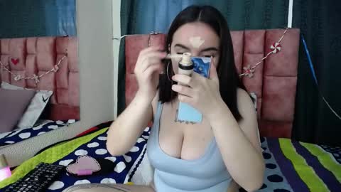 sophie_swe online show from January 7, 2025, 12:59 pm