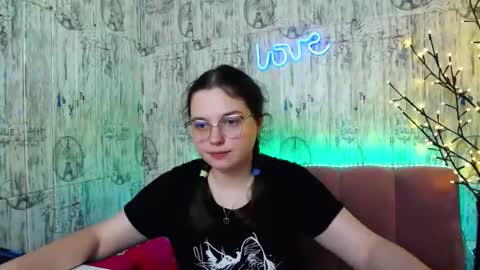 sophiedreamss online show from January 11, 2025, 1:49 pm