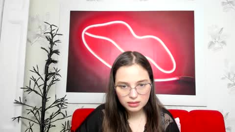 sophiedreamss online show from December 21, 2024, 12:48 pm