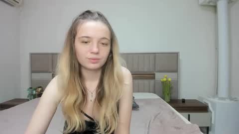 spicymiaxo online show from January 11, 2025, 4:39 pm