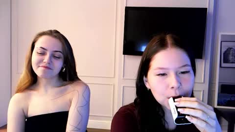 Stefania and Sasha online show from December 9, 2024, 7:20 am