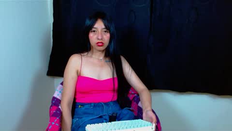 --Estefania-- online show from February 8, 2025, 1:35 am