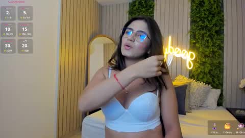 Stefania online show from December 12, 2024, 12:35 pm