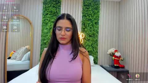 Stefania online show from December 20, 2024, 12:32 pm