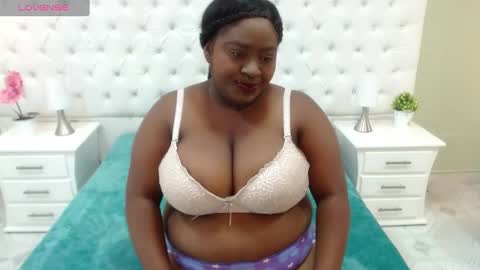 stefany_brooks online show from November 27, 2024, 8:02 pm