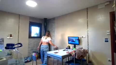 steisy_609 online show from January 14, 2025, 8:37 am