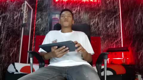 stiven_kingg online show from January 19, 2025, 8:39 pm