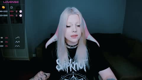 succubus_leslie online show from December 3, 2024, 9:51 am