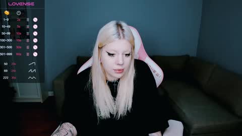 succubus_leslie online show from December 24, 2024, 12:25 pm