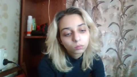 sunny__sue online show from December 4, 2024, 12:24 pm