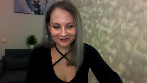 Naomi online show from November 14, 2024, 12:10 pm