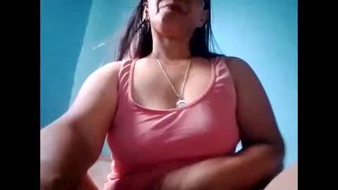 suzzie_hot online show from December 7, 2024, 6:23 am