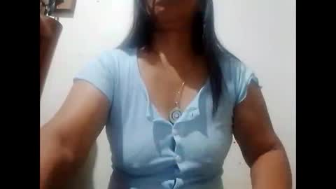 suzzie_hot online show from December 30, 2024, 9:23 pm