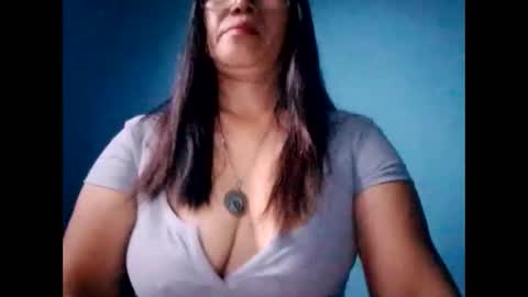 suzzie_hot online show from December 8, 2024, 8:10 am