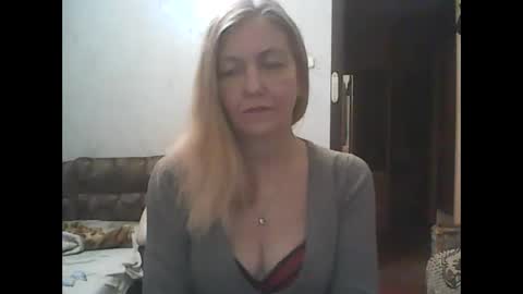 sweet4blonde609 online show from November 27, 2024, 3:21 am