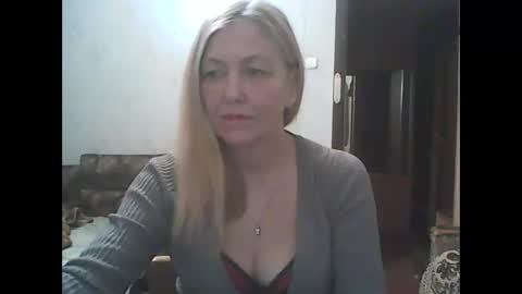 sweet4blonde609 online show from November 26, 2024, 1:51 am