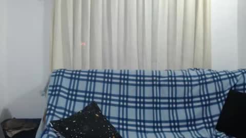 sweet_fantasy_couple online show from January 4, 2025, 12:24 am