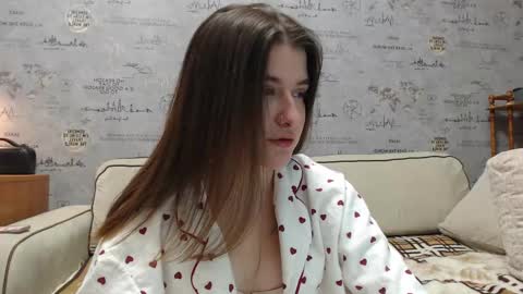 sweet_honey999 online show from December 4, 2024, 5:22 am