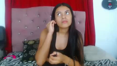 sweet_sara_latin online show from December 2, 2024, 12:52 pm