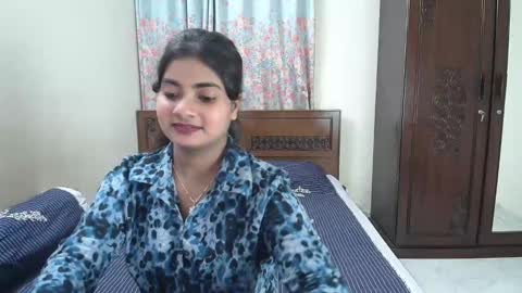 simran online show from January 1, 2025, 2:04 pm