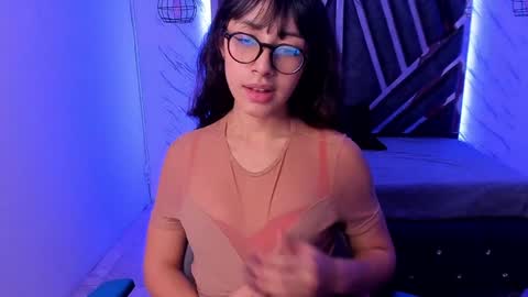 sweet_venus4 online show from January 10, 2025, 6:37 pm