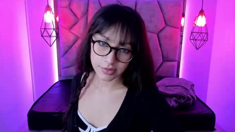 sweet_venus4 online show from December 11, 2024, 6:55 pm