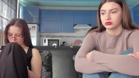 sweet_violetti online show from February 10, 2025, 11:24 am