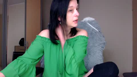 JenJenny online show from December 29, 2024, 10:27 am