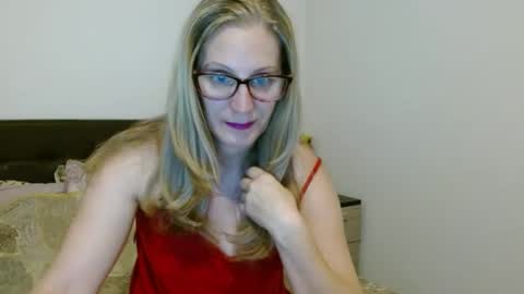 sweetmayaxoxo online show from December 10, 2024, 3:14 pm