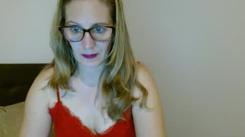 sweetmayaxoxo online show from November 29, 2024, 2:07 pm