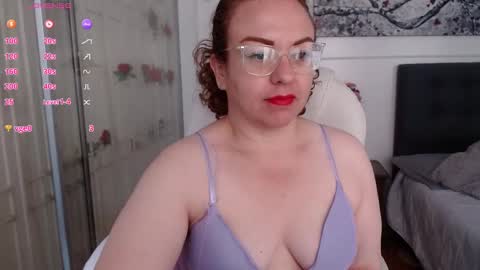 tania_goddess_ online show from January 11, 2025, 2:10 pm