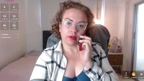 tania_goddess_ online show from November 28, 2024, 6:09 pm