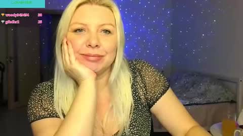 tashaa_x online show from December 15, 2024, 5:25 pm