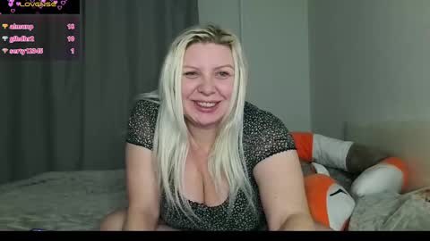 tashaa_x online show from January 1, 2025, 9:20 pm