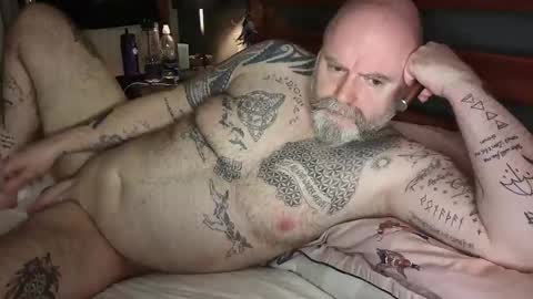 Tattooeddilf online show from December 29, 2024, 1:52 am