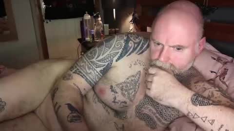 Tattooeddilf online show from December 27, 2024, 11:00 pm