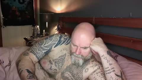 Tattooeddilf online show from December 1, 2024, 12:53 am