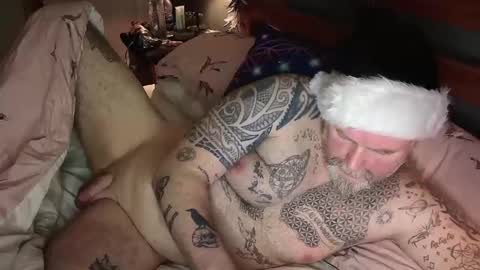 Tattooeddilf online show from December 15, 2024, 9:37 pm